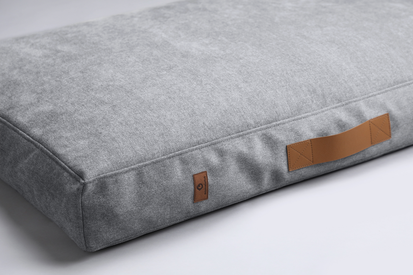 Scandinavian design dog bed | LuxSoft | 2-sided | OSLO GREY | animalistus