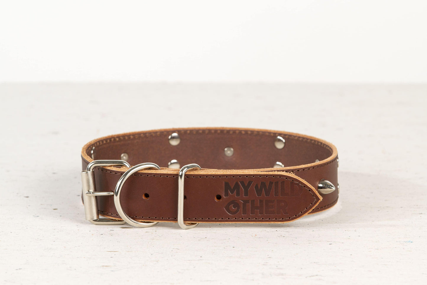 Handmade brown leather STUDDED dog collar | animalistus
