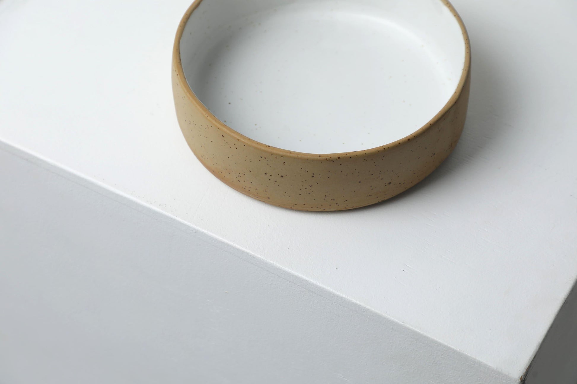 Handmade ceramic dog bowls | RAW+WHITE | animalistus