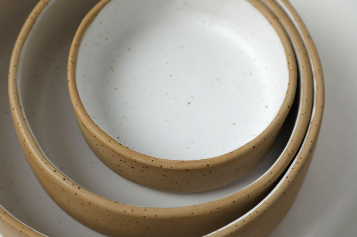Handmade ceramic dog bowls | RAW+WHITE | animalistus