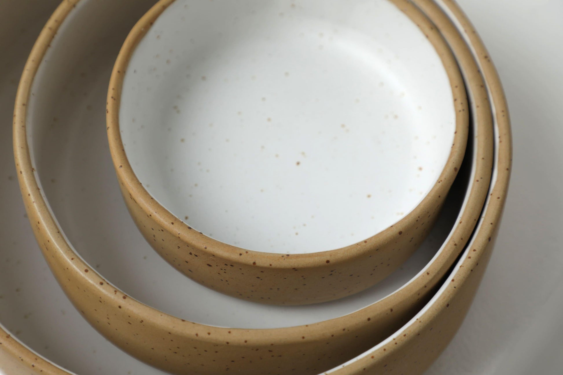 Handmade ceramic dog bowls | RAW+WHITE | animalistus