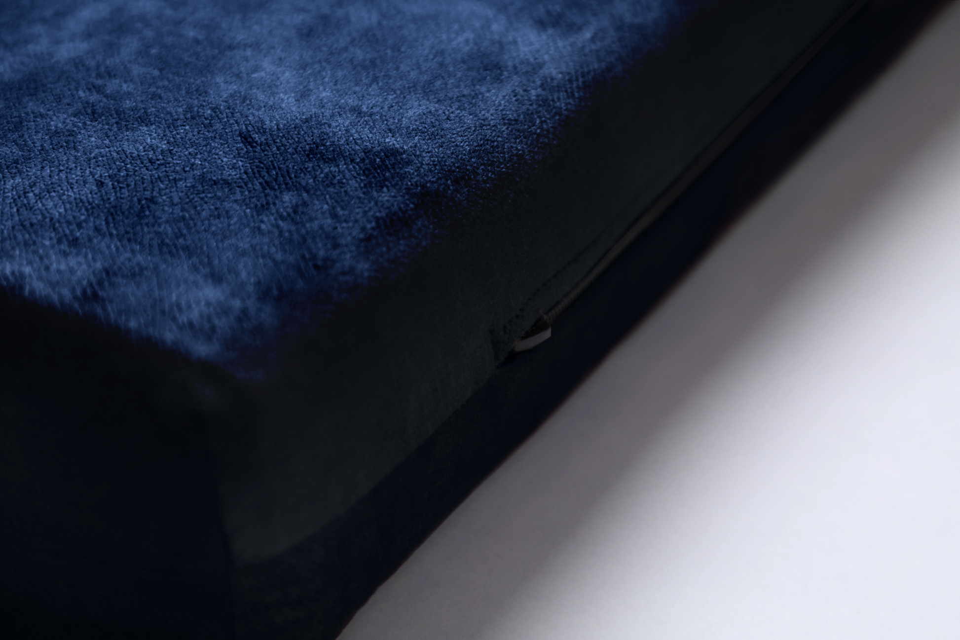 Dog's own bedroom bed | Extra comfort & support | 2-sided | ROYAL BLUE