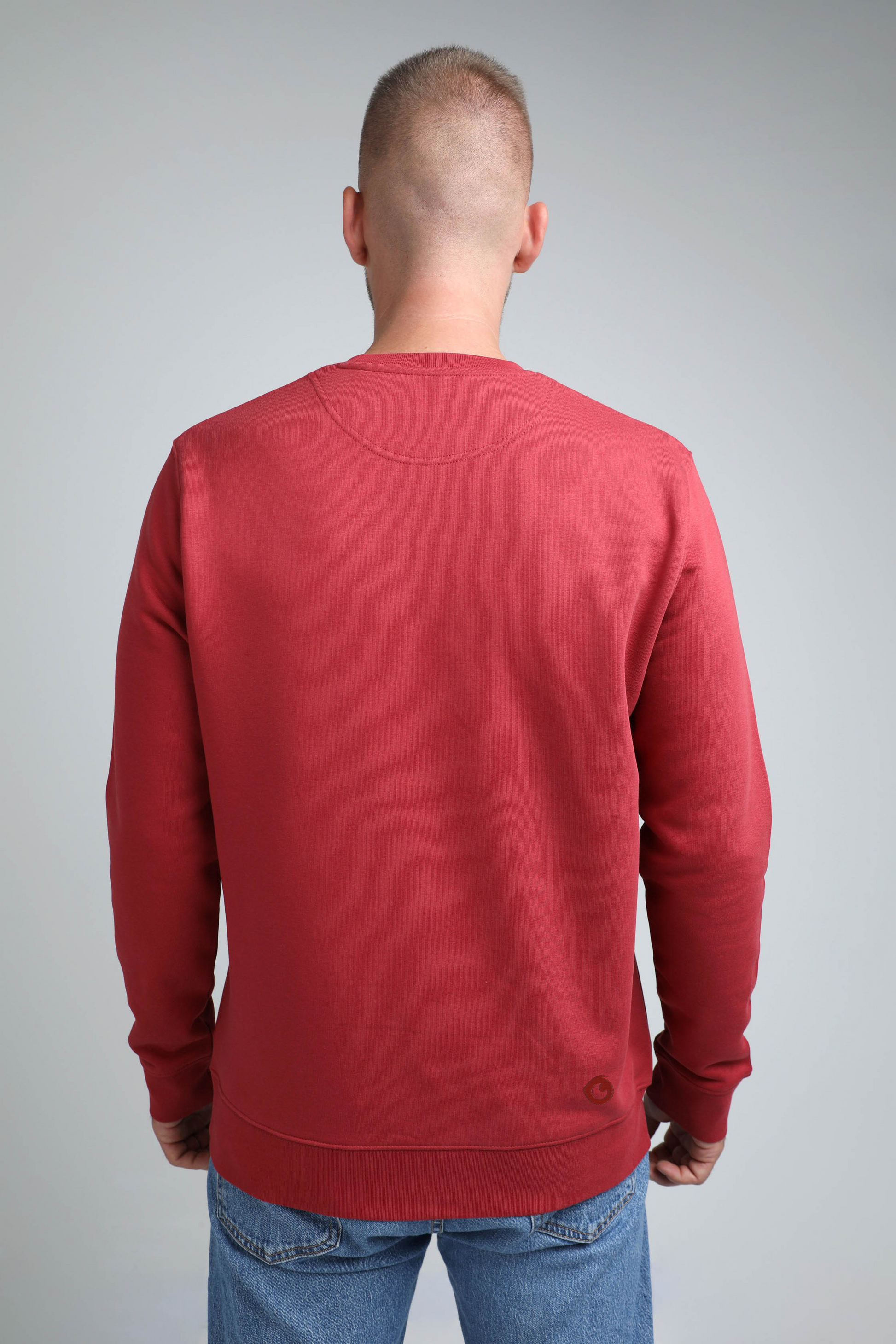 XL available only | That's my point | Crew neck sweatshirt with embroidered dog. Regular fit | Unisex | animalistus