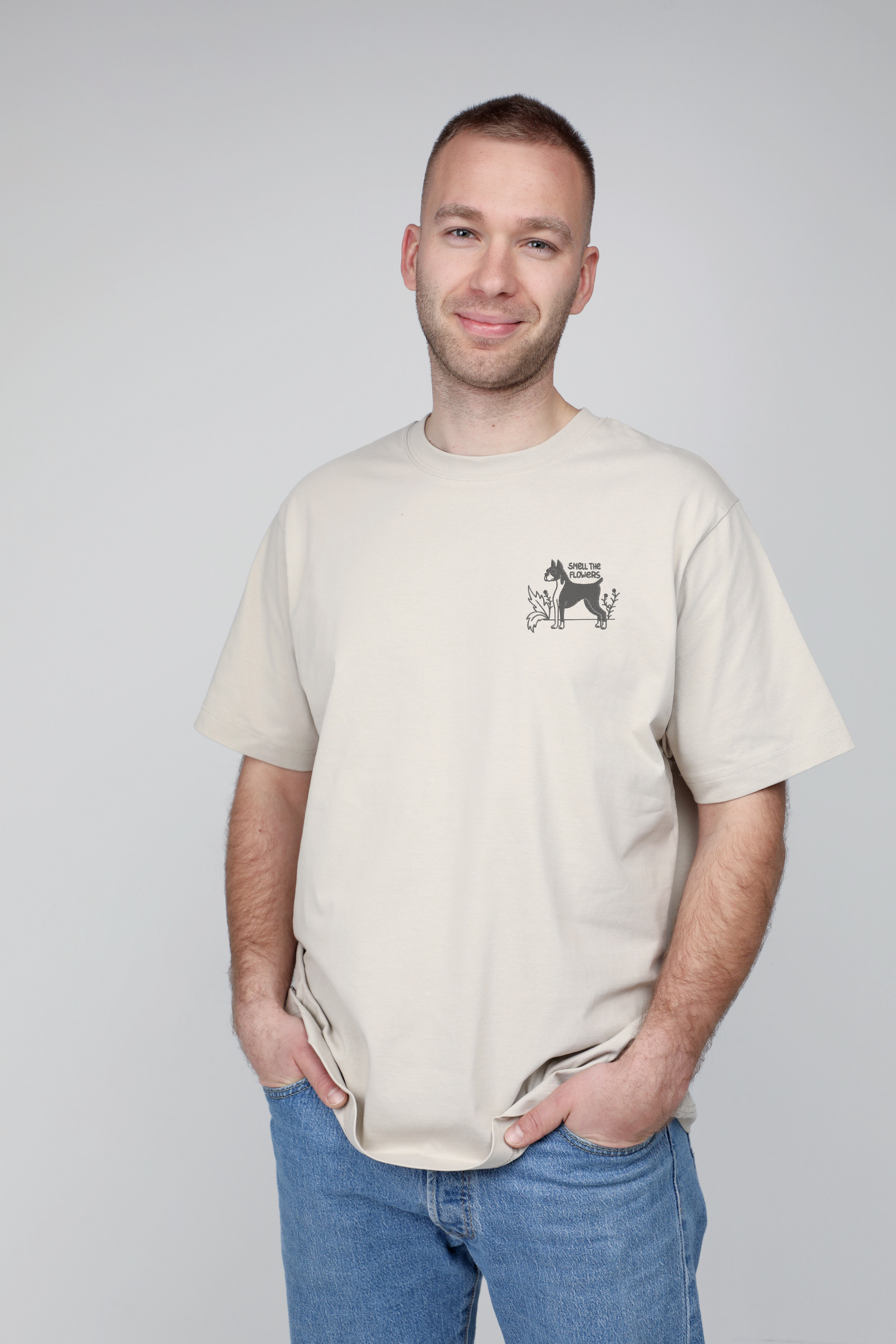 Smell the flowers | Heavyweight T-Shirt with embroidered dog. Oversized | Unisex | animalistus