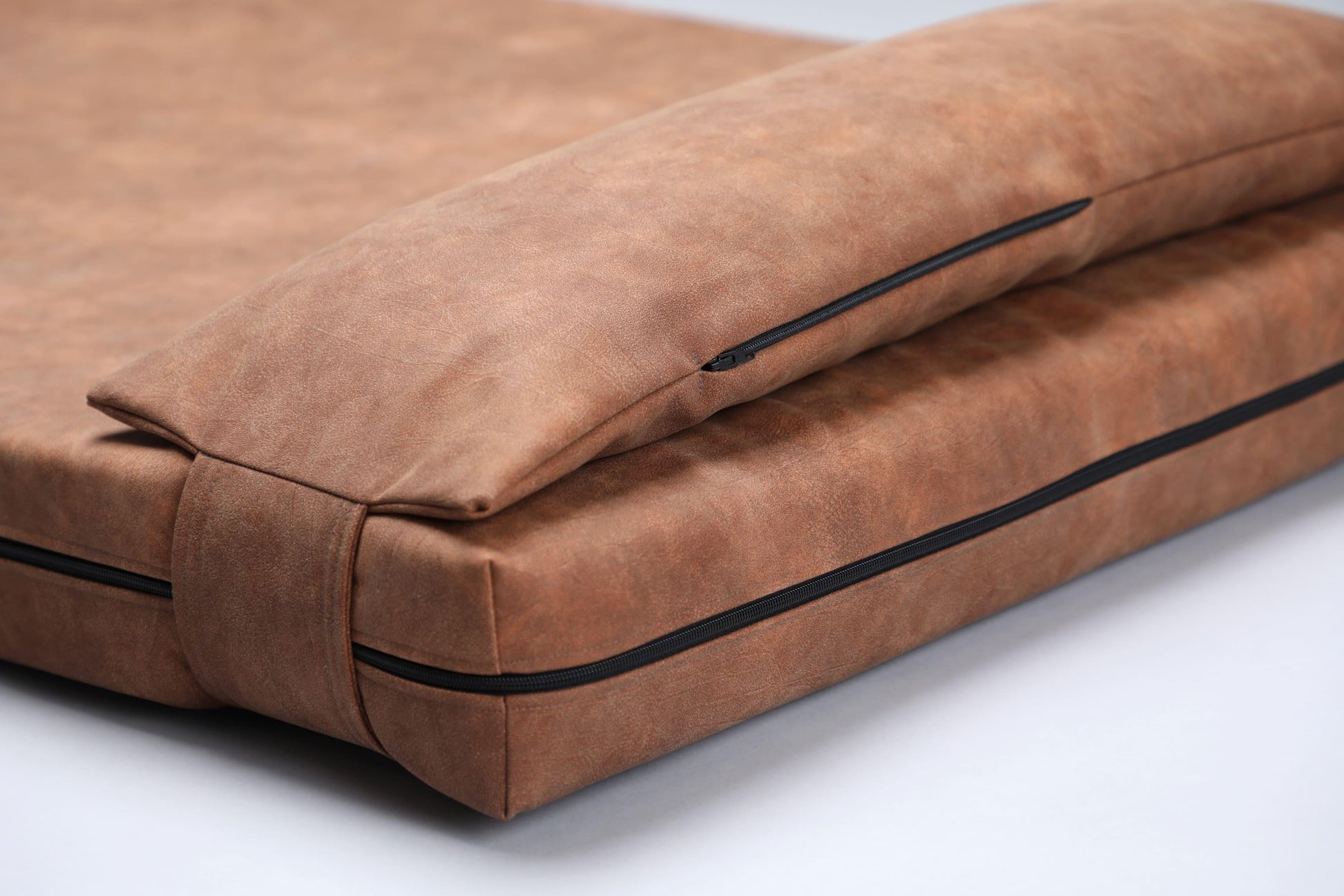 Dog's bedroom bed | ComfySupport+ | 2-sided | Water resistant | TAWNY BROWN | animalistus
