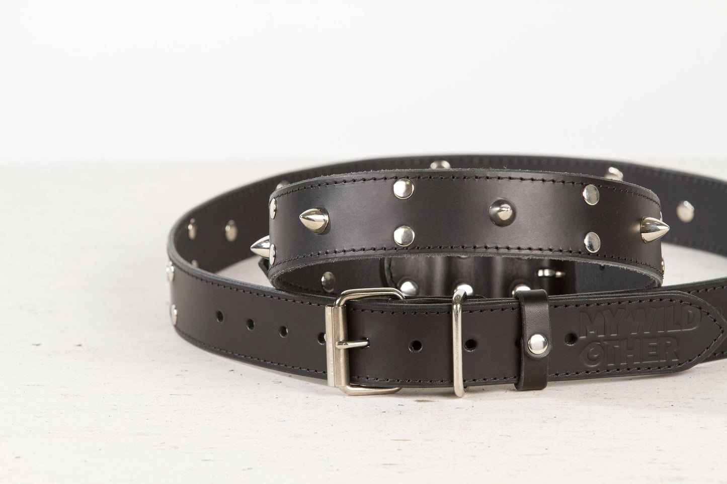 Handmade black leather STUDDED dog collar | animalistus