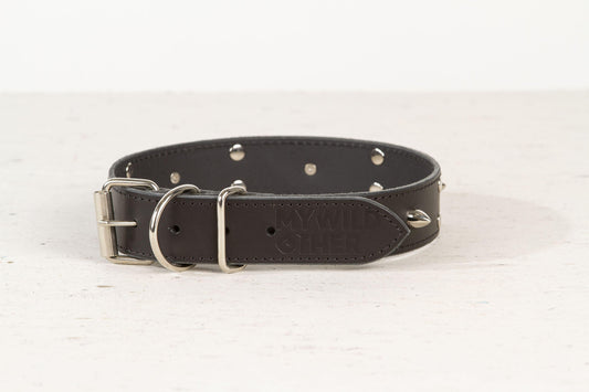 Handmade black leather STUDDED dog collar - premium dog goods handmade in Europe by animalistus
